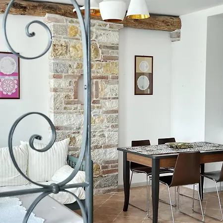 Parisi - Apartment Valdobbiadene