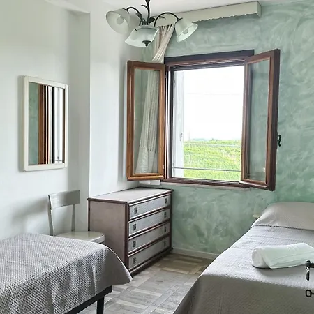 Apartment Parisi -
