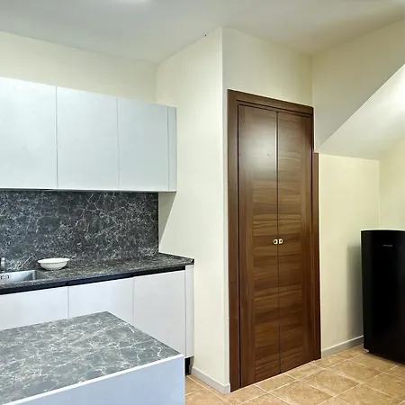 Parisi - Apartment *
