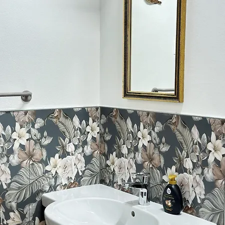Apartment Parisi -