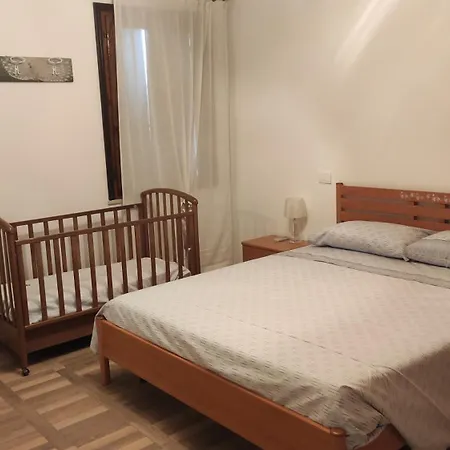 Apartment Parisi - *